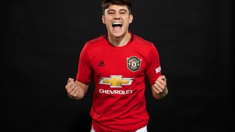 TOP FIVE FOOTBALL TRANSFERS: TRANSFER NEWS 2019