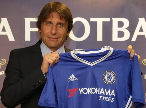 Antonio Conte signs Chelsea contract